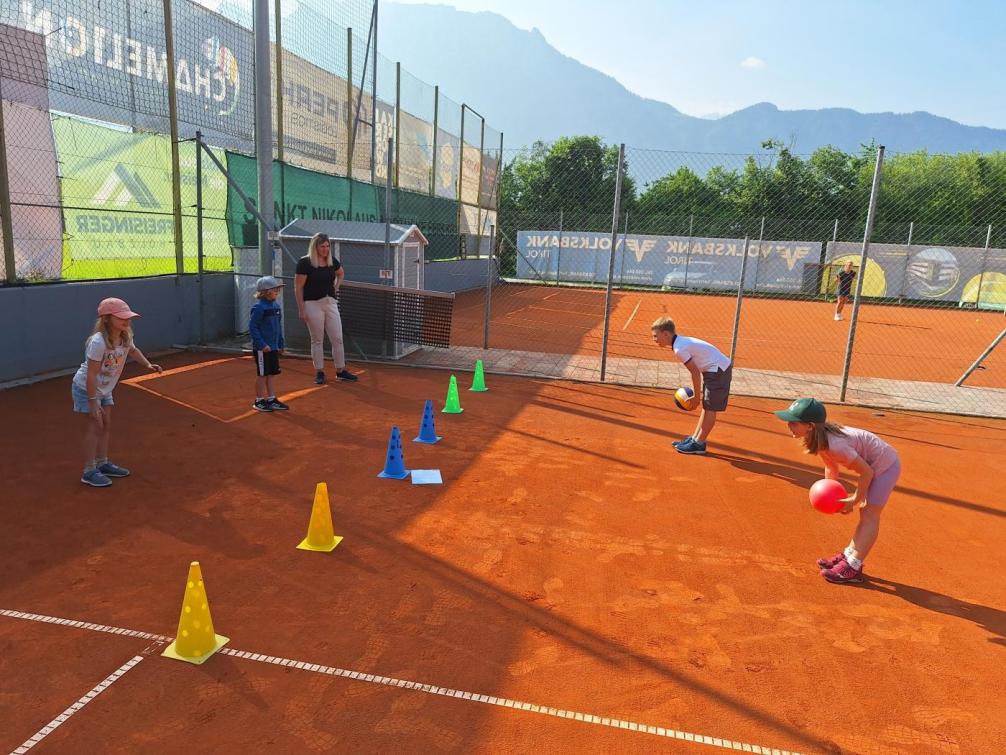 Tennis2b